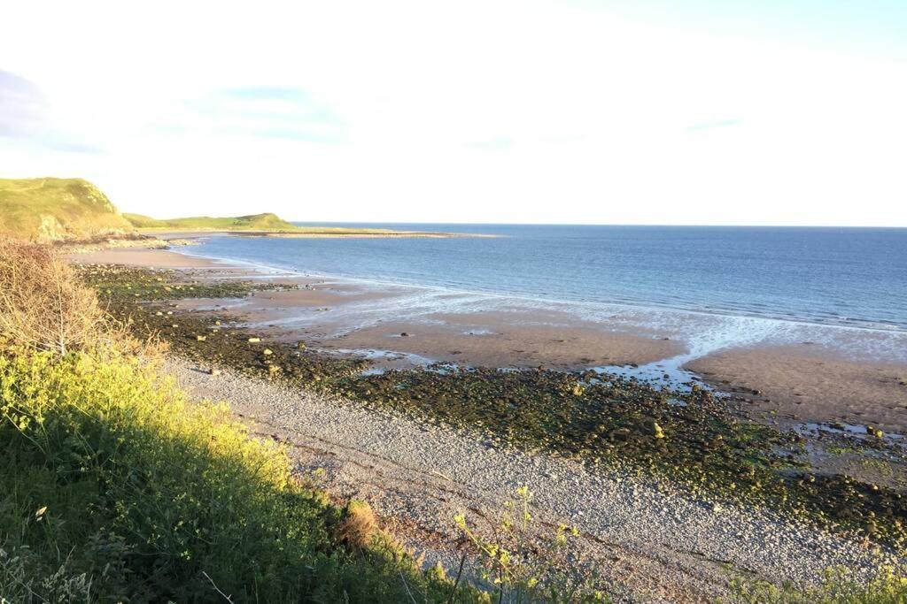 Monreith Cosy, Coastal Retreat With A Large Garden 빌라 외부 사진