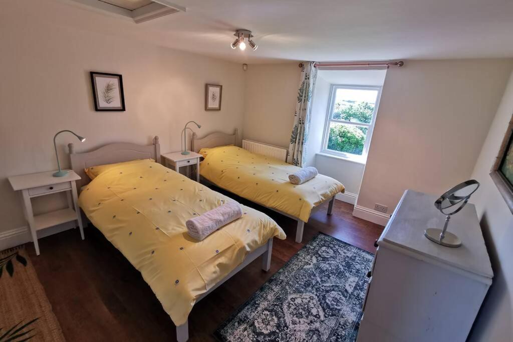 Monreith Cosy, Coastal Retreat With A Large Garden 빌라 외부 사진